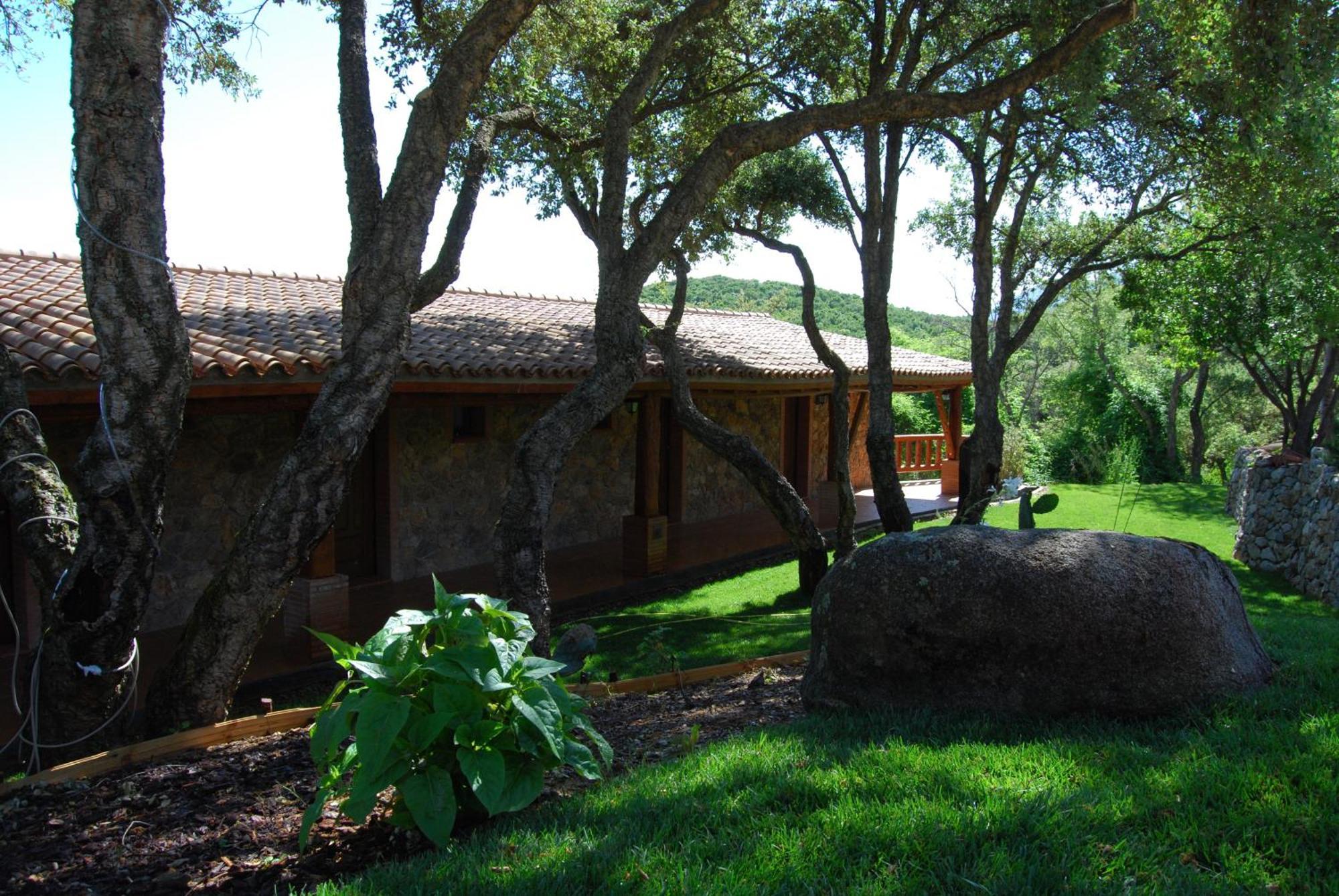 La Quercia Guest House อาร์บุส ภายนอก รูปภาพ