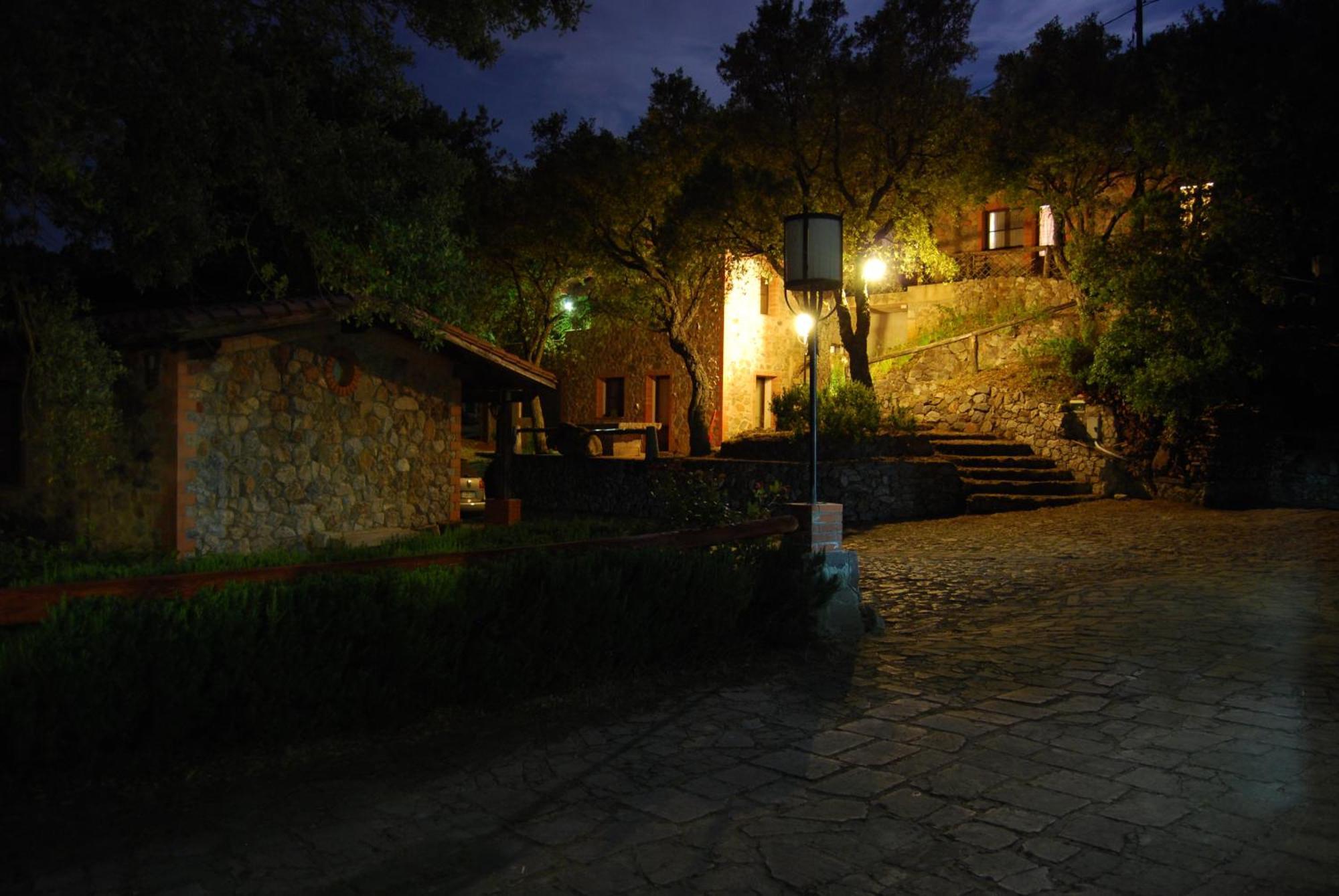 La Quercia Guest House อาร์บุส ภายนอก รูปภาพ