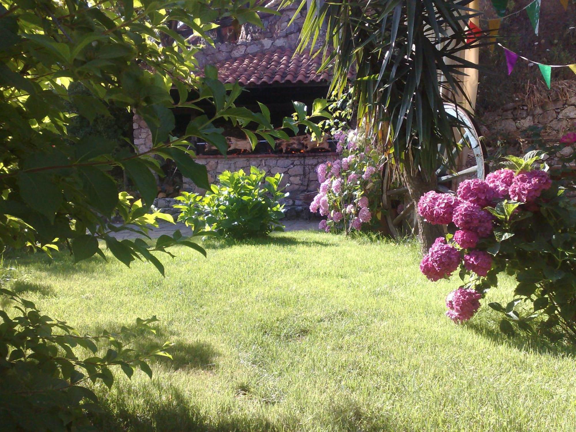 La Quercia Guest House อาร์บุส ภายนอก รูปภาพ