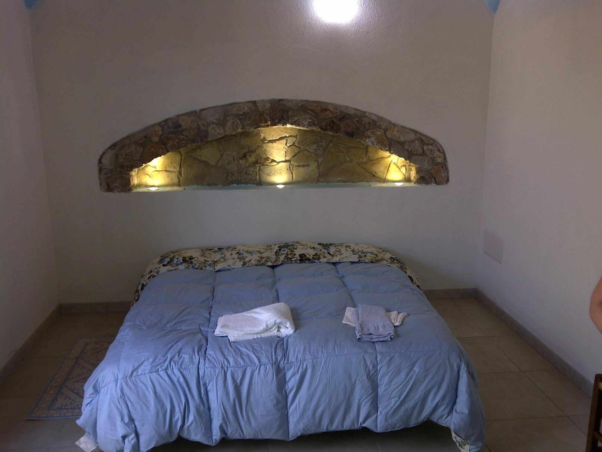 La Quercia Guest House อาร์บุส ภายนอก รูปภาพ